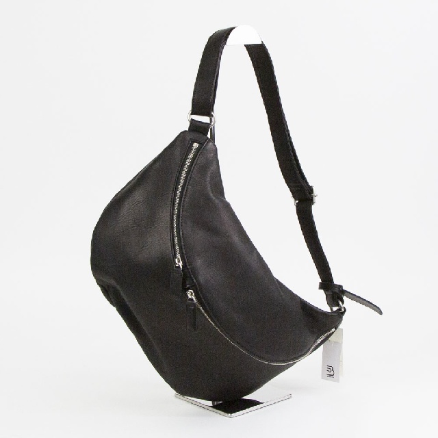 BEAU DESSIN　ボーデッサン　ウォッシュガーメント　半月型ボディバッグ　WA-1739-2