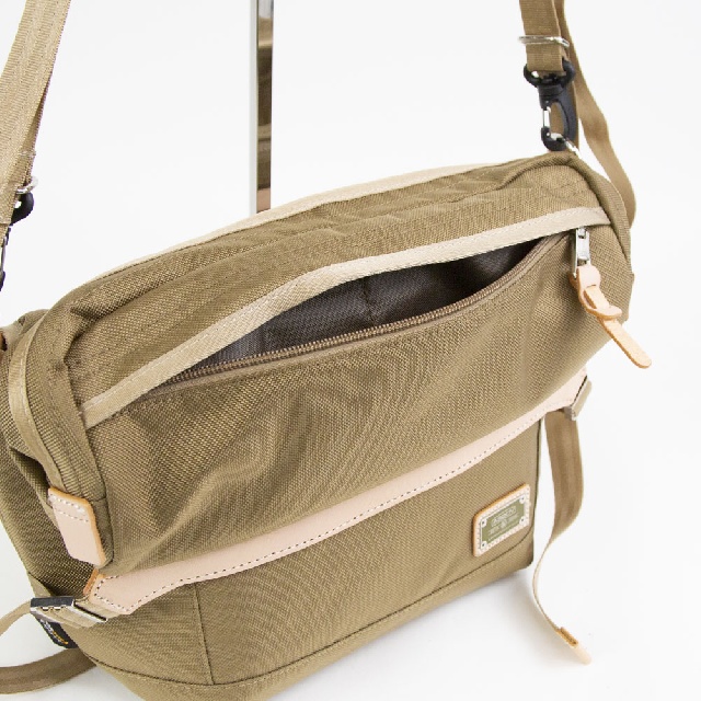 AS2OV アッソブ EXCLUSIVE BALLISTIC NYLON MESSENGER BAG 061327-8