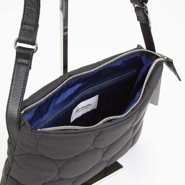 VIA DOAN　ヴィアドアン　Parrot　パロット　キルティングショルダーバッグ　1282-7