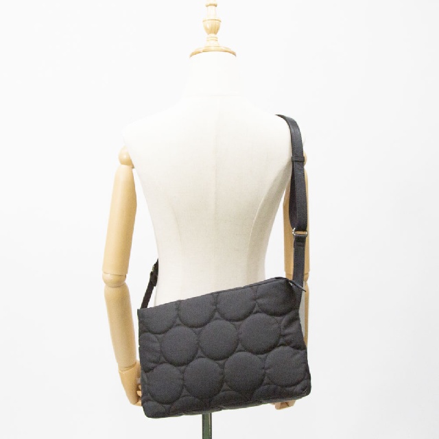 VIA DOAN　ヴィアドアン　Parrot　パロット　キルティングショルダーバッグ　1282-9