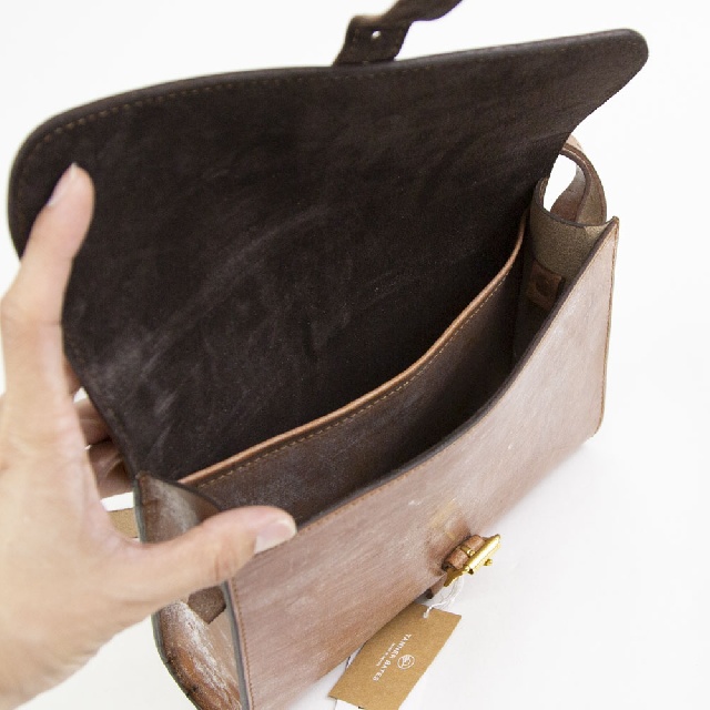 TANNER BATES タナーベイツ オークバーク タンニンレザー トラベルショルダーバッグ  TRAVEL-BAG-8
