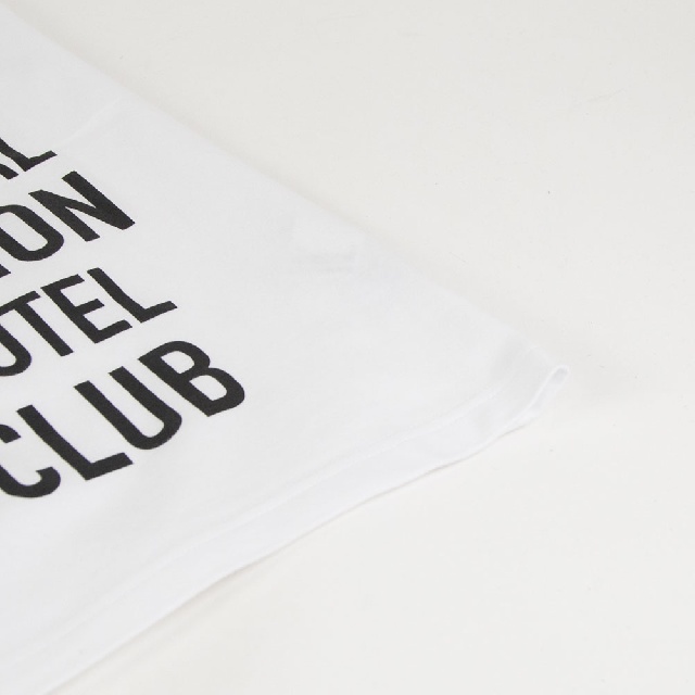 Thomas magpie トーマスマグパイ  ミニTシャツ “WELCOME TO THE INTERNATIONAL IMAGINATION FANCY STAY HOTEL CLUB” 2252871-8