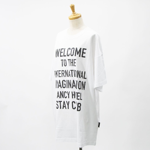 Thomas magpie トーマスマグパイ Tシャツ  “WELCOME TO THE INTERNATIONAL IMAGINATION FANCY STAY HOTEL CLUB” 2252876-0
