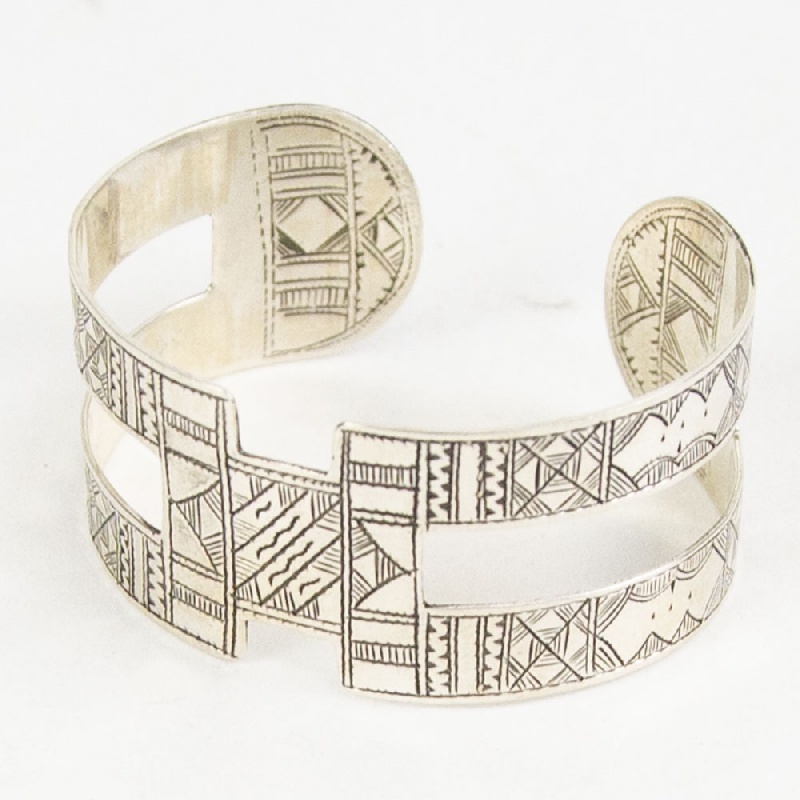 KNOW//MADE TOUAREG JEWELRY H Bangle  ノウメイド トゥアレグジュエリー Hバングル  Km-b003