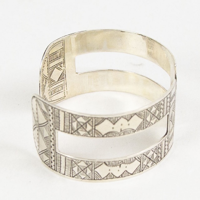 KNOW//MADE TOUAREG JEWELRY H Bangle  ノウメイド トゥアレグジュエリー Hバングル  Km-b003-3