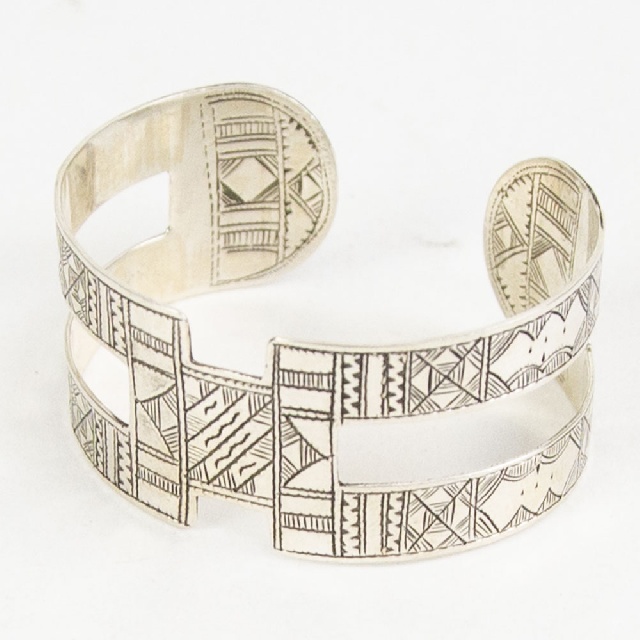 KNOW//MADE TOUAREG JEWELRY H Bangle  ノウメイド トゥアレグジュエリー Hバングル  Km-b003-0