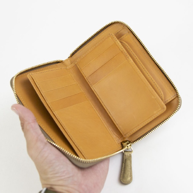 TRIALOGUE　CORMAR　トライアローグ　コルマール　ゴートレザー　ミドル財布　CM302-5