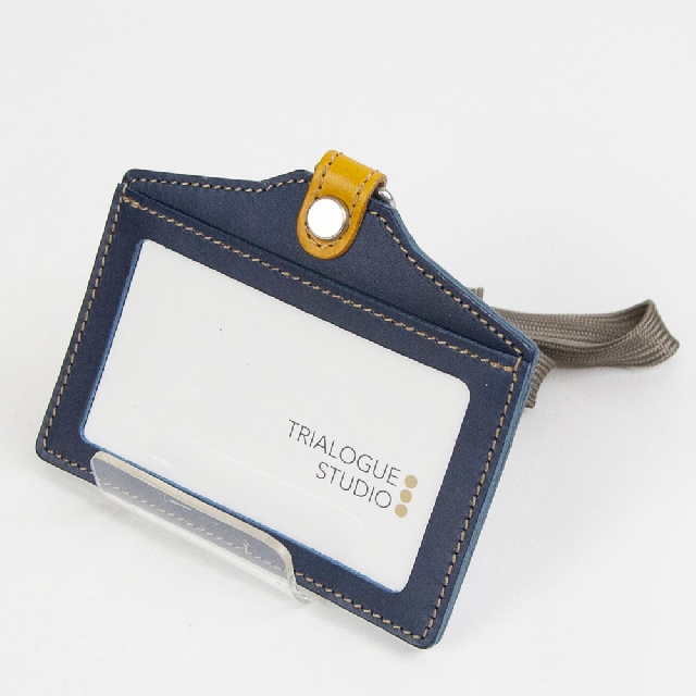 TRIALOGUE  トライアローグ　アルル　レザー　ID  パスケース　AR313-1