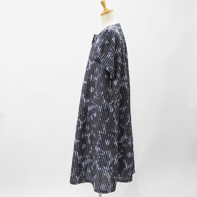 Y's for living　ワイズフォーリビング　リップルプリント　スリットネックワンピース　L10-D02-33-4
