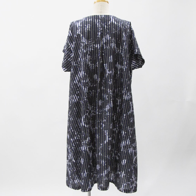 Y's for living　ワイズフォーリビング　リップルプリント　スリットネックワンピース　L10-D02-33-5