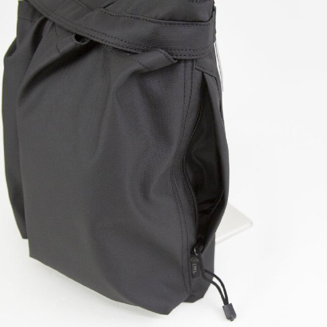 SML 　エスエムエル　THIERRY HELMET BAG(S) 　ヘルメットバッグS　 K902144-8
