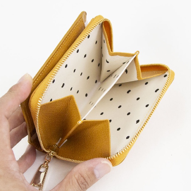 TSUMORI CHISATO　ツモリチサト　ネコオコシ　ラウンドファスナー　2つ折り財布　57828-9