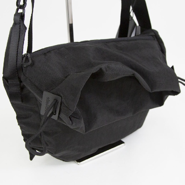 【8月8日新発売】　Cote&Ciel　コートエシエル　UVA CARBON　ドローストリングショルダーバッグ　29197-8