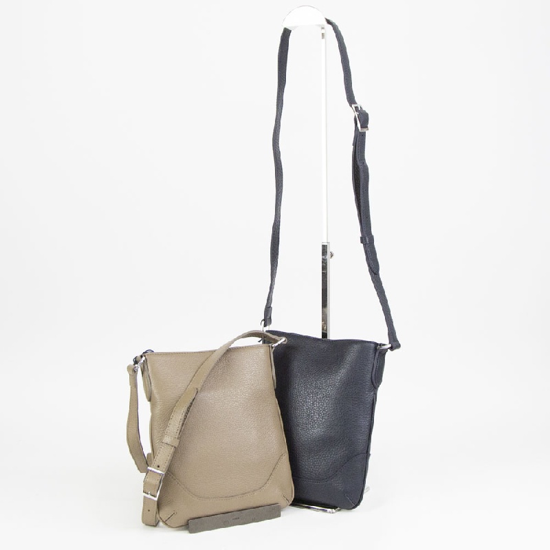 PELLE MORBIDA　ペッレモルビダ　Maiden Voyage　メイデンヴォヤージュ　ショルダーバッグ　MB073