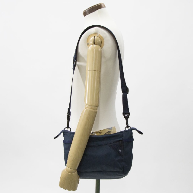 CIE　シー　FLOW FLAT SHOULDER (L)　フローフラット　ショルダー L　022108-13
