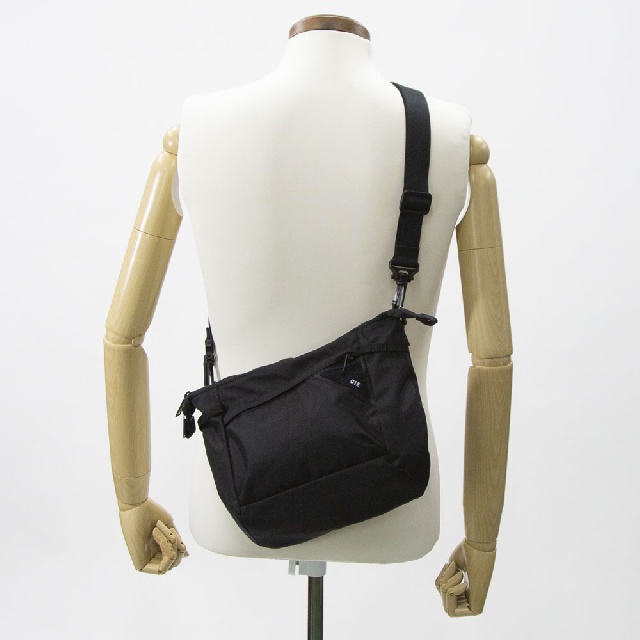 CIE　シー　FLOW FLAT SHOULDER (L)　フローフラット　ショルダー L　022108-14