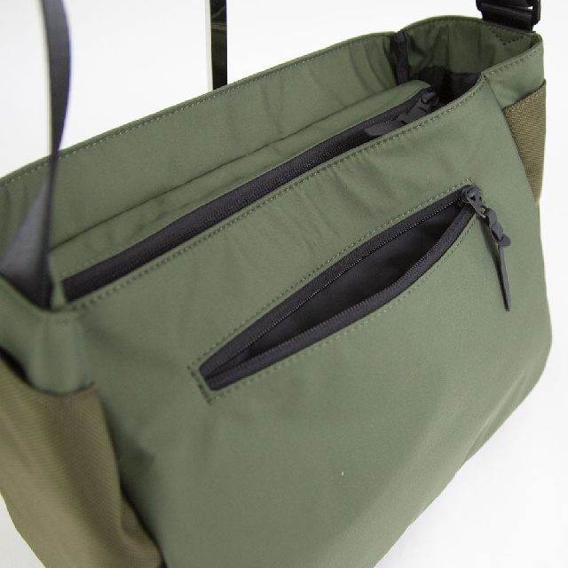 SML　PILOT SHOULDER BAG　エスエムエル　パイロットショルダー　K905053-11