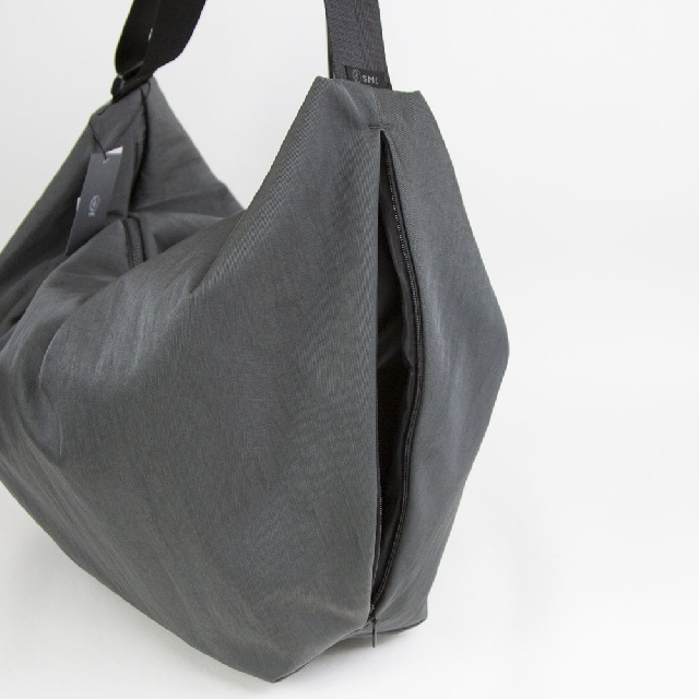 SML　STOMACH SHOULDERBAG(L)　エスエムエル　ストマックショルダーL　K905056-8