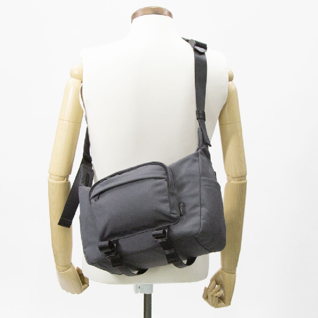 SML　エスエムエル　FRONT POCKET SHOULDER BAG　フロントポケットショルダー　K904109-14