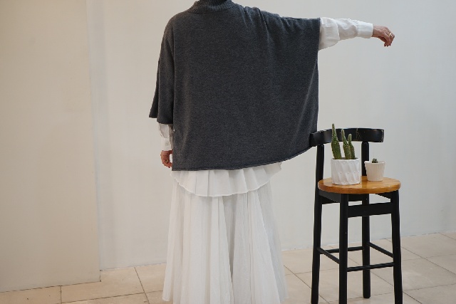 mizuiro ind　ミズイロインド　ポンチョライクプルオーバー　4-220101-14