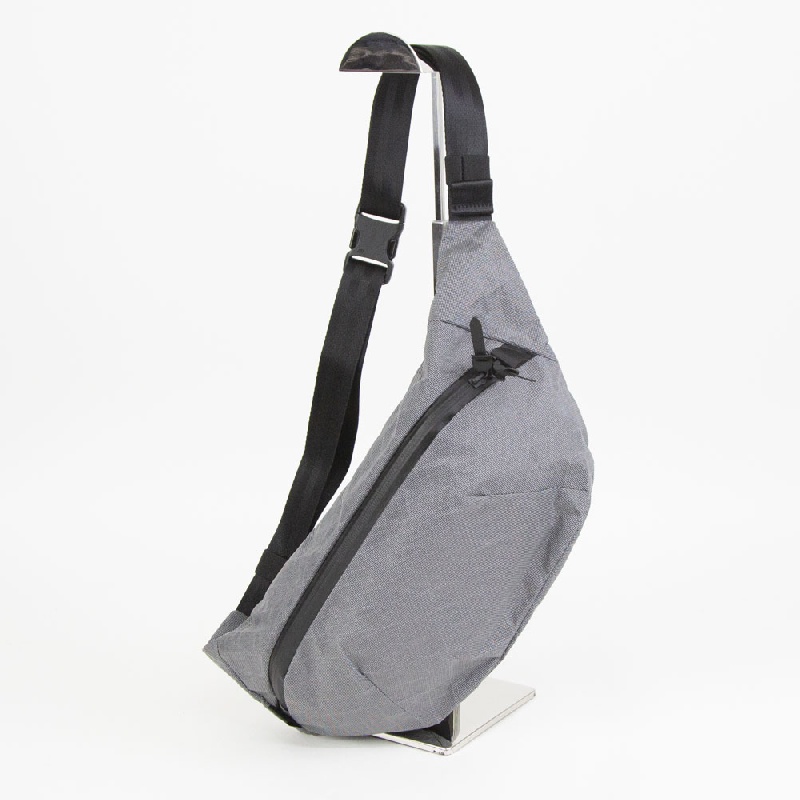 ANINSANE　ULTRA BODY BAG　アンインセイン　ウルトラ ボディー バッグ　UL04