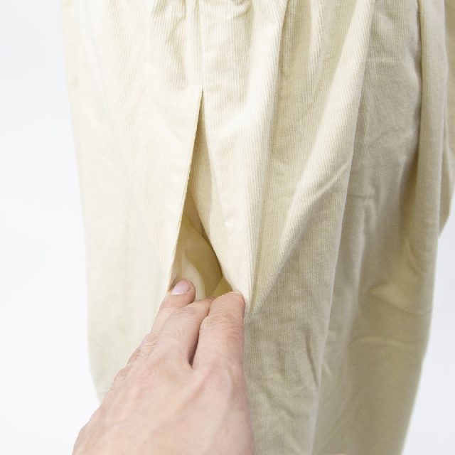 mizuiro ind　ミズイロインド　コーデュロイタックワイドパンツ　4-260067-7