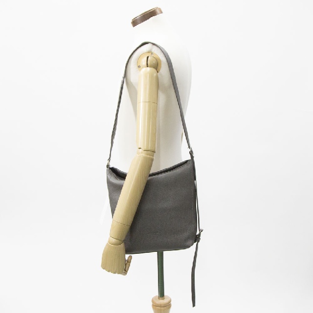 【Recommend item】HERGOPOCH　エルゴポック　ソフトシュリンクレザー キューブショルダーバッグ　TC-CS-12