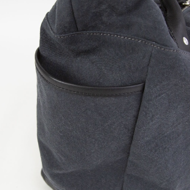 TRIALOGUE STUDIO　トライアローグスタジオ　HOLDALL IN BRILLIANT GRAY　ファスナー ラージ トートバッグ　TT047-7