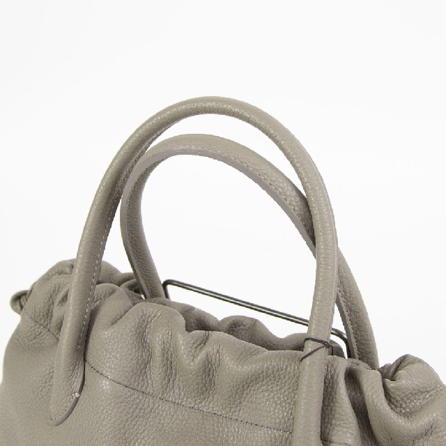 TOFF & LOADSTONE　トフアンドロードストーン　シュシュ　シュリンクレザー　ハンドバッグ　R97-81550-5