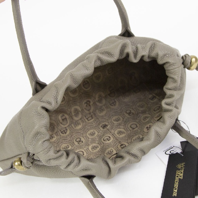 TOFF & LOADSTONE　トフアンドロードストーン　シュシュ　シュリンクレザー　ハンドバッグ　R97-81550-7