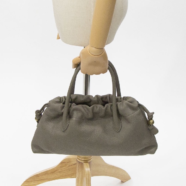 TOFF & LOADSTONE　トフアンドロードストーン　シュシュ　シュリンクレザー　ハンドバッグ　R97-81550-8