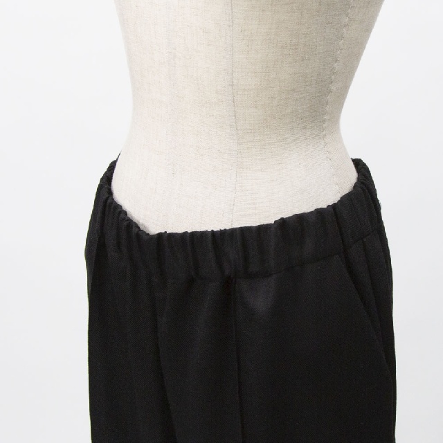 Y's for living　ワイズフォーリビング　ウール綾　センタークリースパンツ　M13-R06-28-5