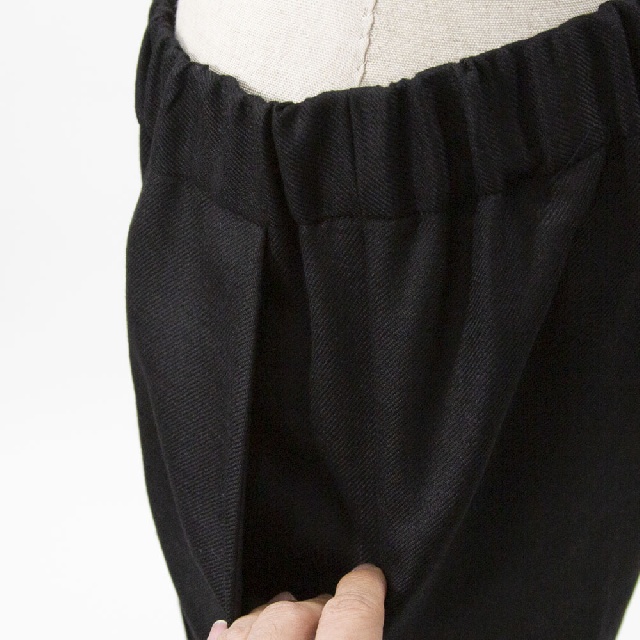 Y's for living　ワイズフォーリビング　ウール綾　センタークリースパンツ　M13-R06-28-6