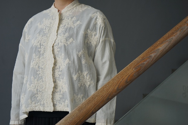 mizuiro ind　ミズイロインド　レーススタンドカラーワイドシャツ　1-239005-14