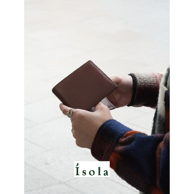 isola　アイソラ　カリオカ　エルバ　二つ折り財布　1010-11