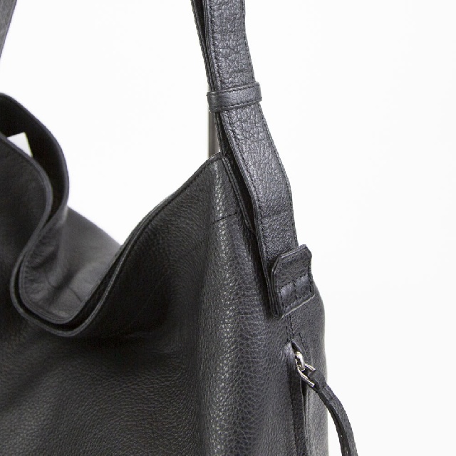 HERGOPOCH　エルゴポック　ソフトシュリンクレザー　アジャスターショルダーバッグ  TC-AS-5