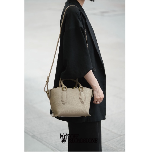TOFF & LOADSTONE　トフアンドロードストーン　クープ　ライトシュリンク 2WAYショルダーバッグ　S46-81670-12