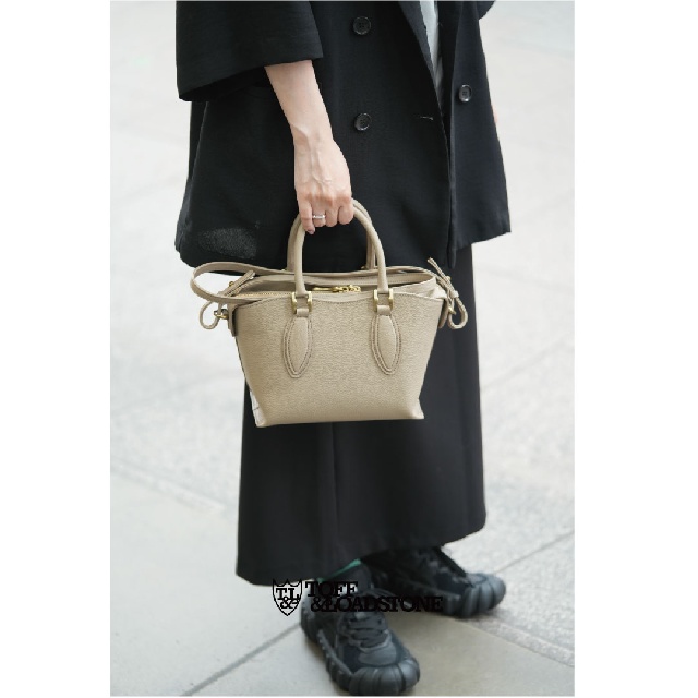 TOFF & LOADSTONE　トフアンドロードストーン　クープ　ライトシュリンク 2WAYショルダーバッグ　S46-81670-13