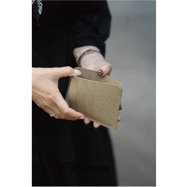 TOFF & LOADSTONE　トフアンドロードストーン　スリム フラグメントケース ライトシュリンク　S46-01473-11