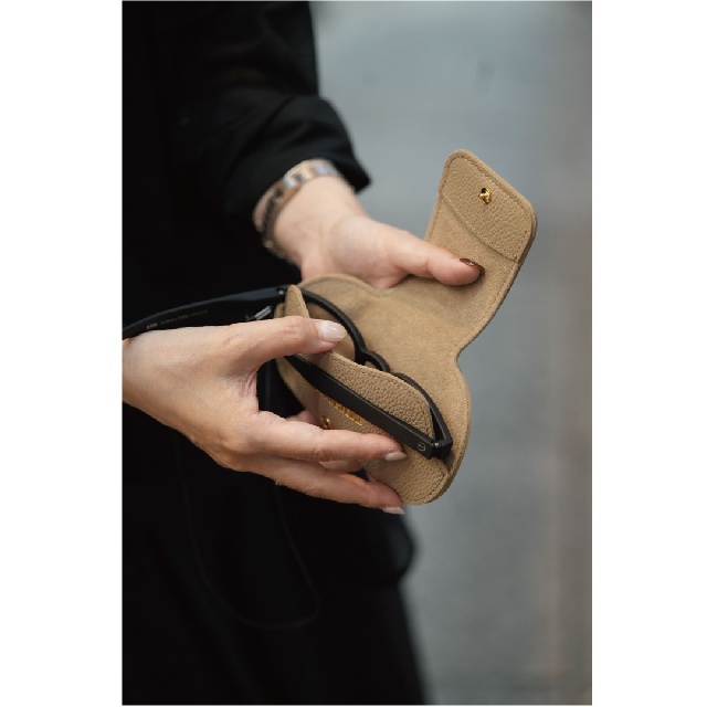 TOFF & LOADSTONE　トフアンドロードストーン　ライトシュリンク　アイウェアケース　R97-01460-11