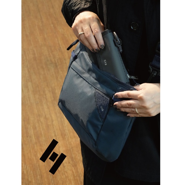 CIE　シー　FLOW FLAT SHOULDER (L)　フローフラット　ショルダー L　022108-16