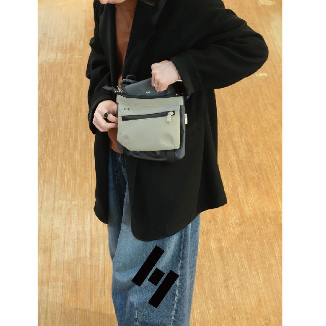 CIE　シー　VARIOUS　SACOCHE　バリウス　サコッシュ　21803-13