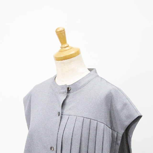 MIDIUMISOLID　ミディウミソリッド　アシンメトリープリーツノースリーブワンピース　1-15211161-6