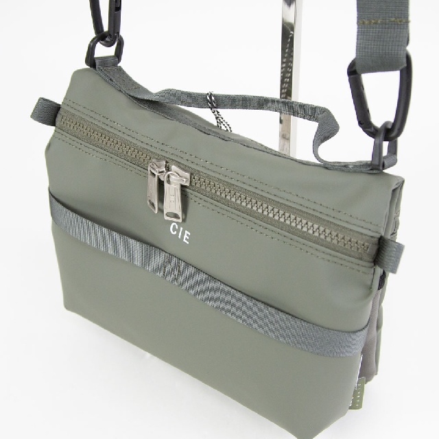 CIE　シー　GRID3　BUTTERFLY SACOCHE M　グリッドスリー バタフライ サコッシュ　032077-8