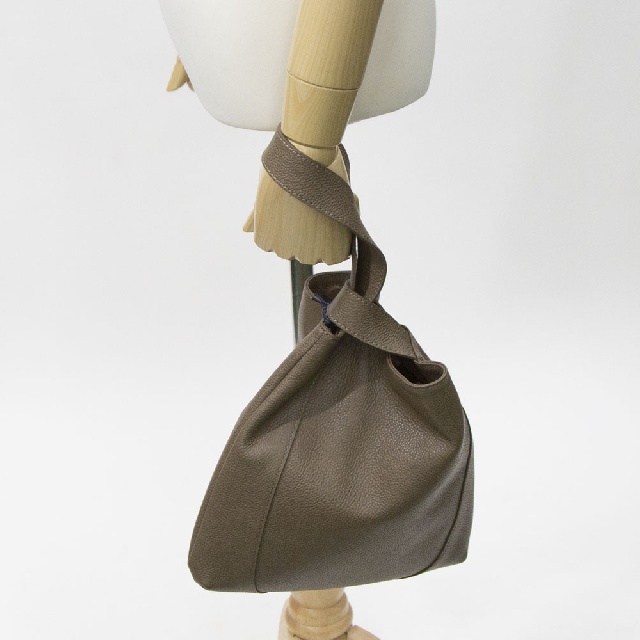 PELLE MORBIDA　ペッレモルビダ　Vela　ヴェーラ　ワンハンドルバッグ　VE105-8