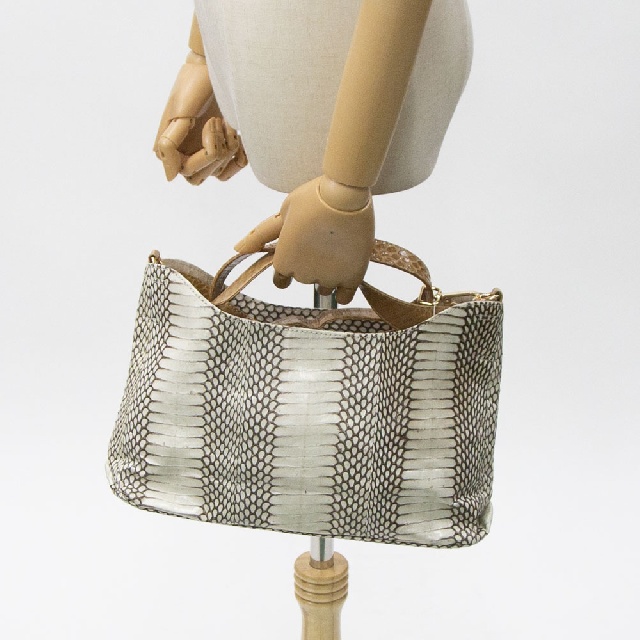 PLIABLE　プライアブル　コブラ革　ショルダーバッグ　25-C259-9