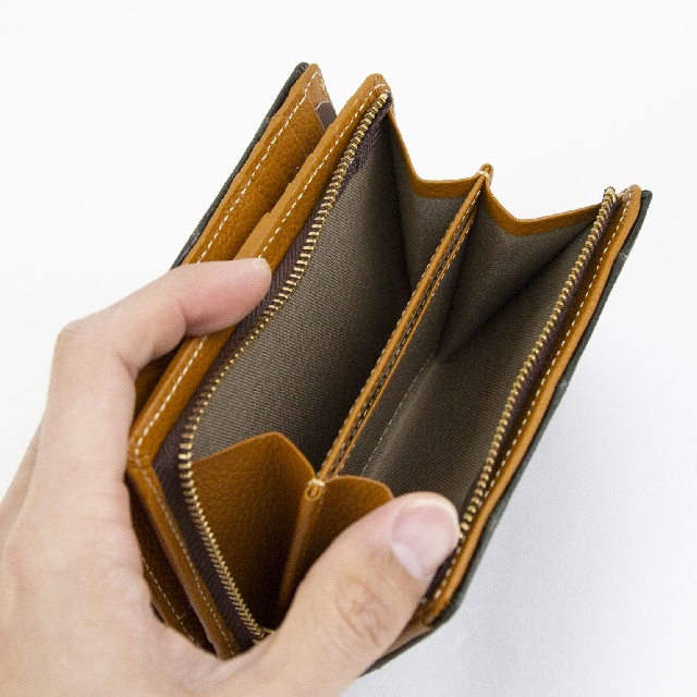 【Recommend item】 AinSoph　アインソフ　ハードワックスマイルド　パッチワーク　折財布 　DA1297F-HWM-7