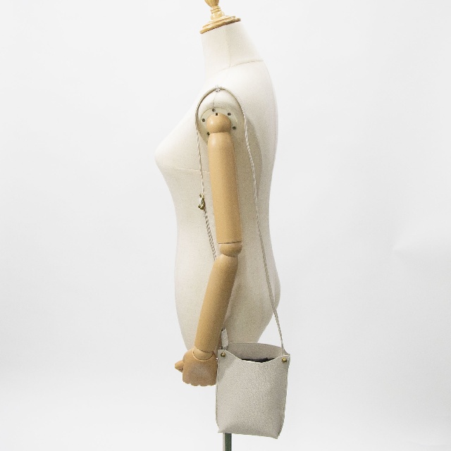 TOFF & LOADSTONE　トフアンドロードストーン　クープ ライトシュリンク 縦ショルダー バッグ　S46-81510-13