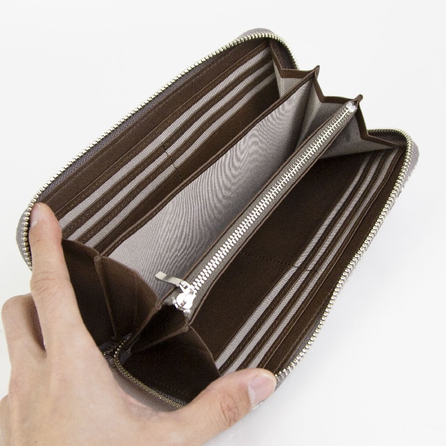 Isola　アイソラ　マットパイソン　シチリア　ラウンド長財布　1703-5