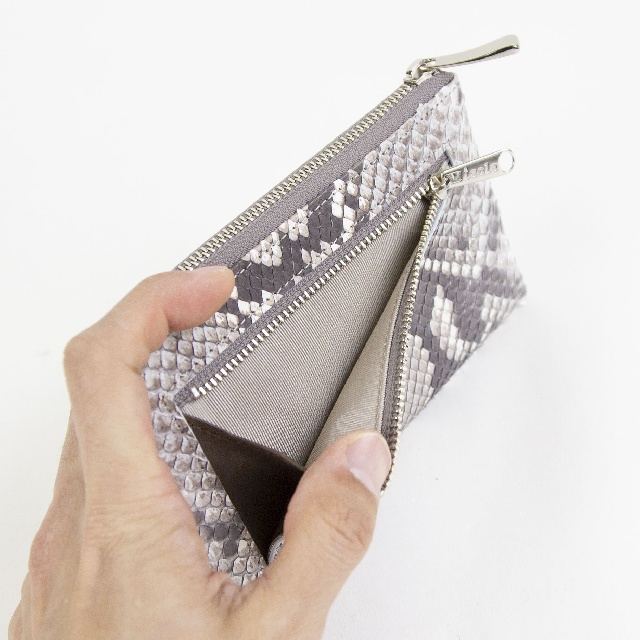 Isola　アイソラ　マットパイソン　ミコノス　L字ファスナーミドル財布　1712-5